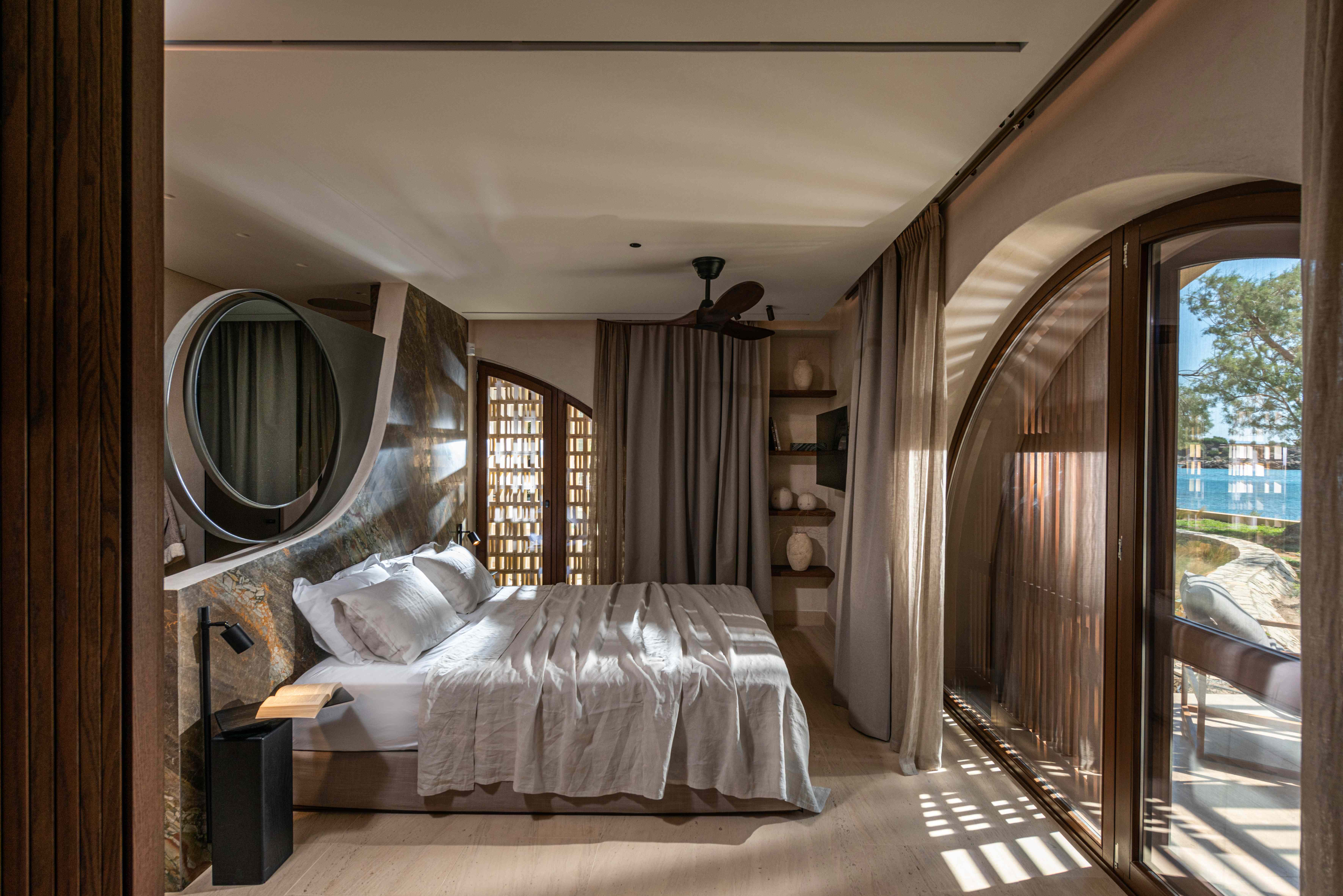 Master Suite — Bedroom 1